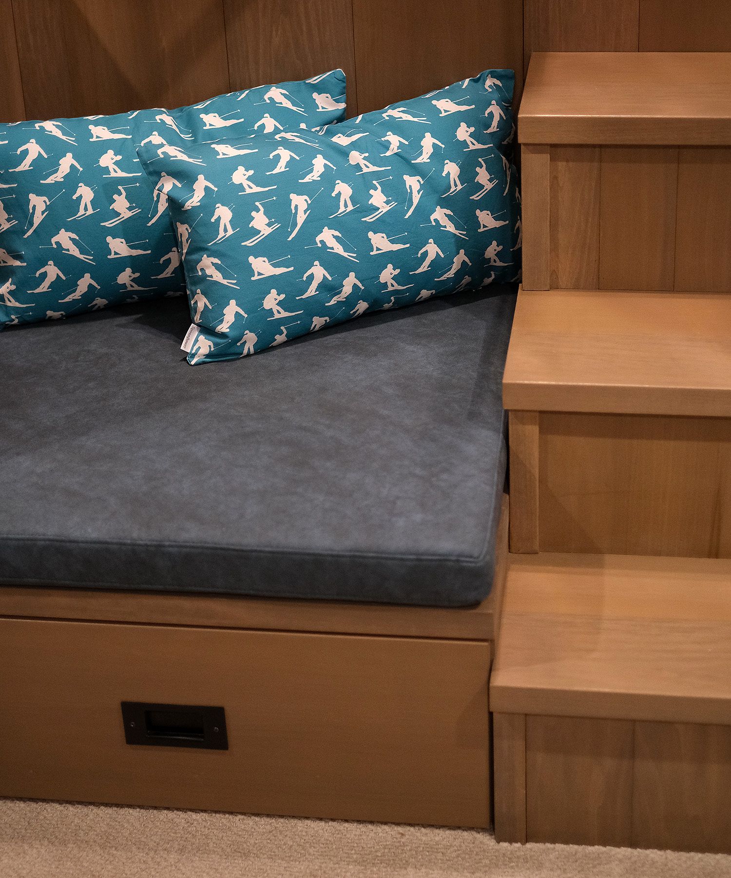 Bunk bed drawers